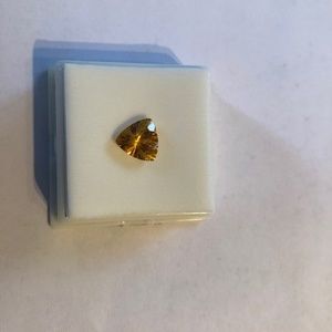Semi-precious gem stone quantum citrine 1.95ct